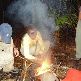 Survival Amazonas, Lagerfeuer machen
